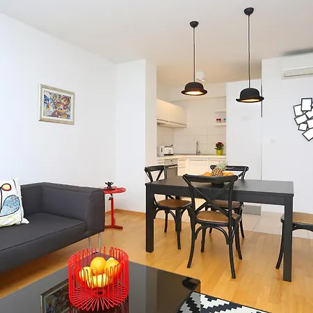 Luxury Apts Leone Split Centre Exterior photo